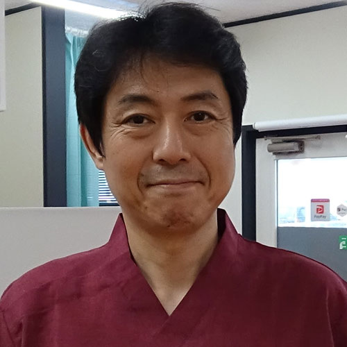 伊東の疲れを癒します 整体師 佐下　橋聡先生