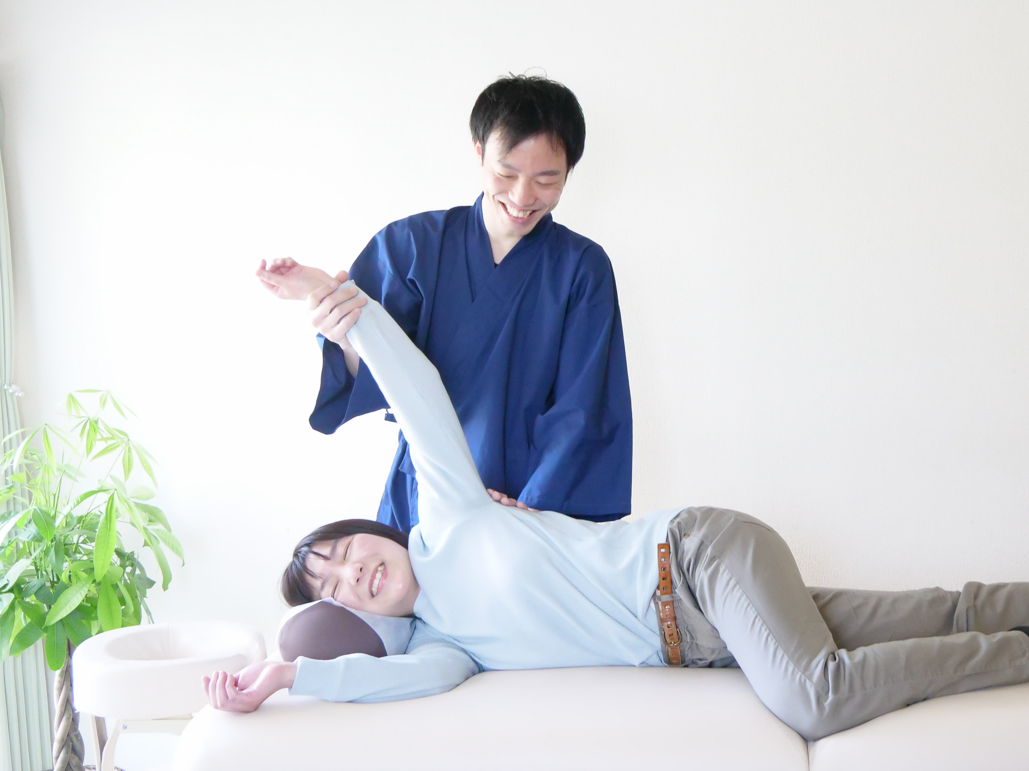 整体院の診療風景